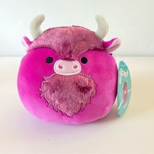 SQUISHMALLOWS | Dave the Plum Bison Magenta Hot Pink Furry 5” Jazwares